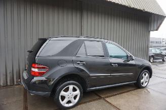 Mercedes ML 350 3.0 CDI 165kW Automaat picture 4