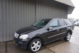 Mercedes ML 350 3.0 CDI 165kW Automaat picture 7