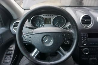 Mercedes ML 350 3.0 CDI 165kW Automaat picture 20