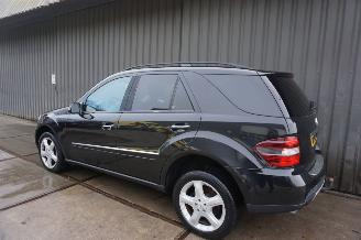 Mercedes ML 350 3.0 CDI 165kW Automaat picture 10