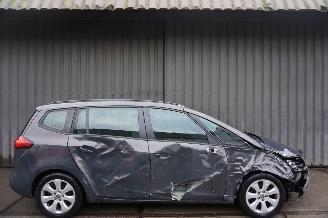 skadebil auto Opel Zafira 1.6 CDTI 100kW Navigatie Business+ 2014/1