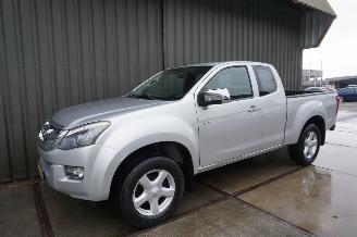 Isuzu D-Max 2.5 120kW Automaat 4X4 Airco Extended Cab LS picture 7