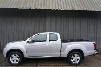 Isuzu D-Max 2.5 120kW Automaat 4X4 Airco Extended Cab LS picture 6