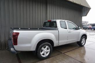 Isuzu D-Max 2.5 120kW Automaat 4X4 Airco Extended Cab LS picture 4