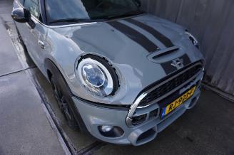 Mini Cooper S 2.0 141kW Clima Stoelverwarming Automaat Serious Business picture 11