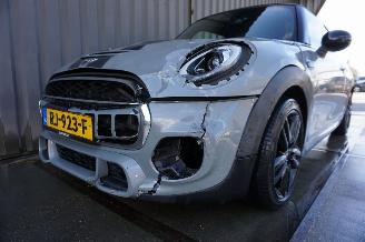 Mini Cooper S 2.0 141kW Clima Stoelverwarming Automaat Serious Business picture 16