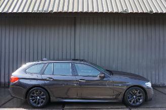 damaged passenger cars BMW 5-serie 540D 3.0 235kW Luchtvering Xdrive Automaat High Executive 2018/2