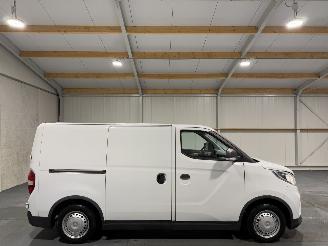 škoda dodávky Maxus eDeliver3 SWB 90kW 53kWh 2021/7