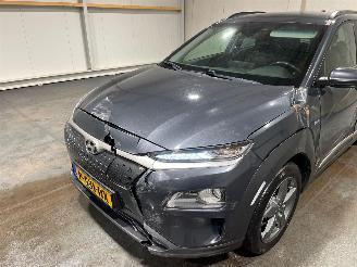 Hyundai Kona EV 100kW Fashion Design 39kWh picture 17
