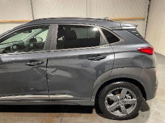Hyundai Kona EV 100kW Fashion Design 39kWh picture 24