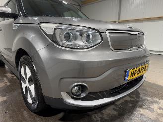 Kia Soul EV 27kWh 81kW ExecutiveLine DAB Stoel/Stuurverwarming picture 20