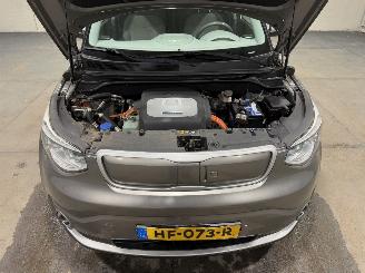 Kia Soul EV 27kWh 81kW ExecutiveLine DAB Stoel/Stuurverwarming picture 24