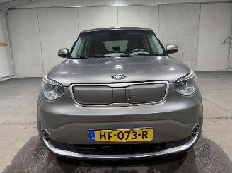 Kia Soul EV 27kWh 81kW ExecutiveLine DAB Stoel/Stuurverwarming picture 4