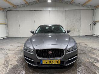 Jaguar XE 2.0D 120kW Automaat Clima Navi Pure picture 4