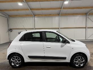 krockskadad bil auto Renault Twingo R80 22kWh  E-Tech 60kW Equilibre  Airco 2022/12