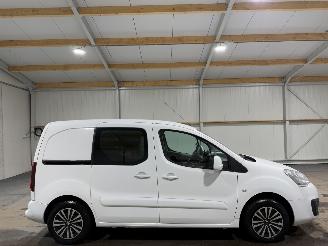 damaged commercial vehicles Peugeot Partner 1.6 BlueHDi 73kW Automaat Airco Premiére S&S  L1 2016/8