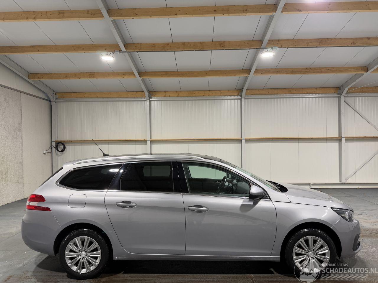 Peugeot 308 1.2 PureTech 96kW Automaat Leder Panoramadak Blue Lease Premium