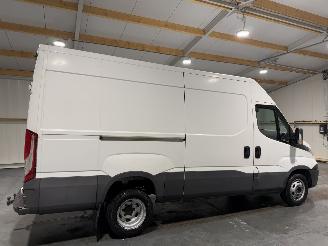 Iveco Daily 35C 2.3d 100kW Clima DUBBELLUCHT picture 5