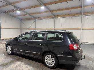 Volkswagen Passat 2.0 TDI 125kW Automaat Highline Business picture 11