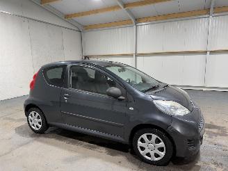 Peugeot 107 1.0 -12V 50kW XR picture 2