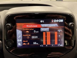 Peugeot 108 1.0e-VTi 53kW Active picture 24