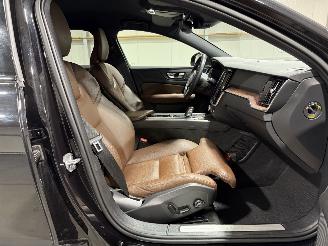 Volvo V-60 Cross Country 2.0 B5 184kW Automaat AWD Pro picture 24