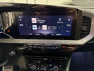 Opel Mokka-E 50kWh 100kW Stoelverwarming Navigatie picture 35