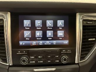Porsche Macan TURBO 3.6 441PK Automaat Luchtvering Pano Performance Package picture 39