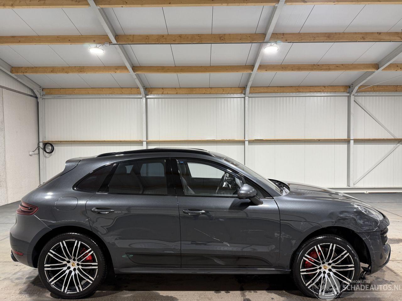 Porsche Macan TURBO 3.6 441PK Automaat Luchtvering Pano Performance Package