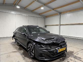 Volkswagen Arteon 2.0TSI 140kW Automaat R-Line Pano Business+ Shooting Brake picture 4