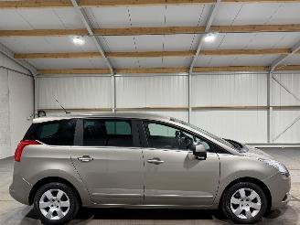 uszkodzony samochody osobowe Peugeot 5008 1.6VTi 88kW Blue Lease Clima 2011/8