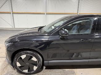 Volvo EX30 Extended Range Plus 69kWh Single Motor 200kW picture 13