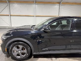 Ford Mustang Mach-e 75kWh RWD 198kW picture 13