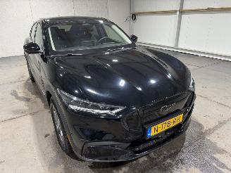 Ford Mustang Mach-e 75kWh RWD 198kW picture 19