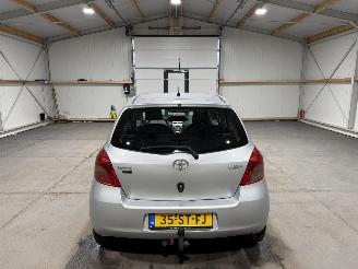 Toyota Yaris 1.3VVTi 64kW Sol picture 7