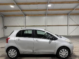 Unfallwagen Toyota Yaris 1.3VVTi 64kW Sol 2006/5