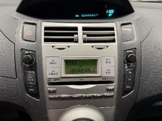 Toyota Yaris 1.3VVTi 64kW Sol picture 27