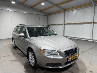 Volvo V-70 2.0 107kW  Momentum picture 3