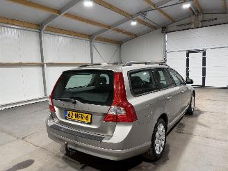 Volvo V-70 2.0 107kW  Momentum picture 6