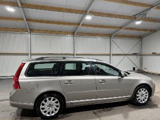 Volvo V-70 2.0 107kW  Momentum picture 5