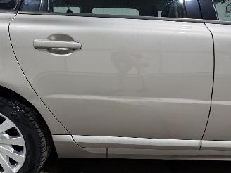 Volvo V-70 2.0 107kW  Momentum picture 13