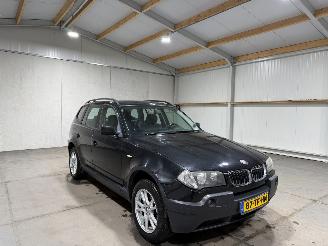 BMW X3 2.0i 110kW X-Drive Business Line picture 3