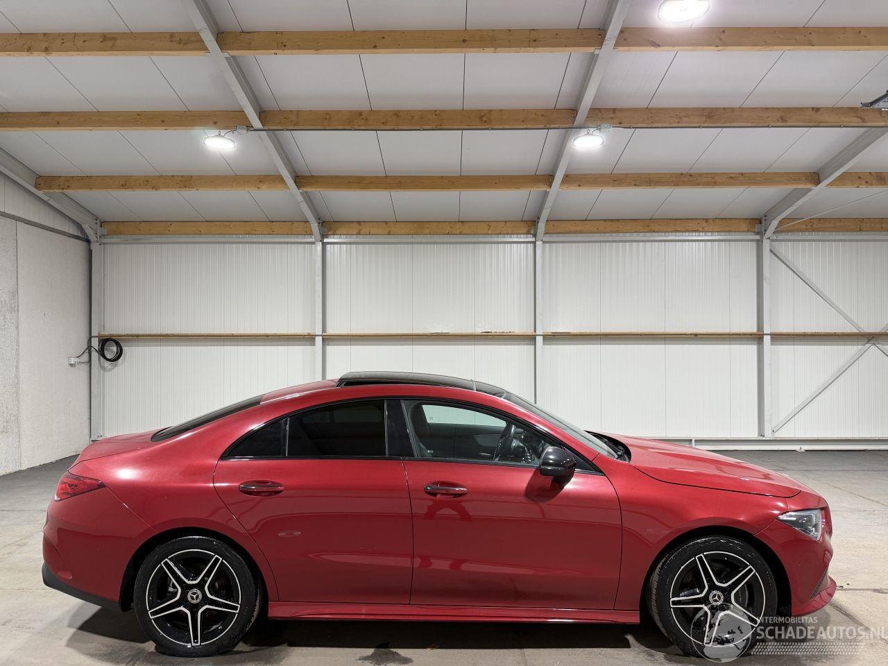 Mercedes Cla-klasse 200 120kW Automaat Business Solution AMG Panoramadak