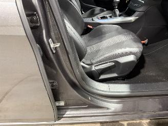 Peugeot 308 1.2PureTech 96kW Blue Lease Premium picture 24