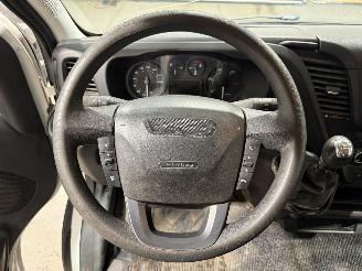 Iveco Daily 2.3D 93kW Airco Navi H1 300 picture 14