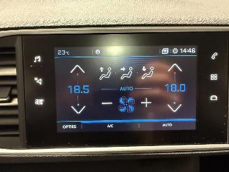 Peugeot 308 SW 1.2 81kW Clima PureTech Blue Lease Premium picture 34