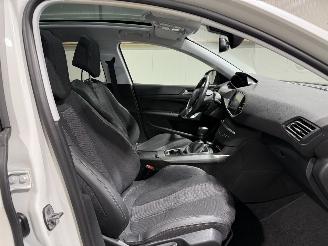 Peugeot 308 SW 1.2 81kW Clima PureTech Blue Lease Premium picture 40