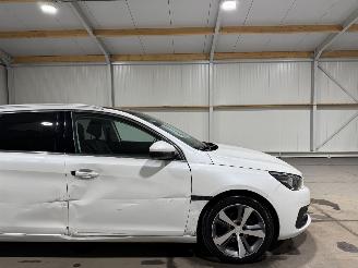 Peugeot 308 SW 1.2 81kW Clima PureTech Blue Lease Premium picture 14