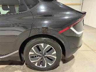 Kia EV6 77.4 kWh Plus 168kW picture 28