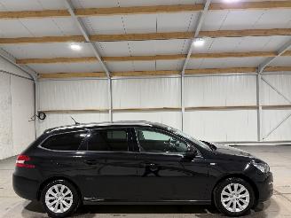 Avarii autoturisme Peugeot 308 SW 1.2 PureTech 96kW Style 2016/8